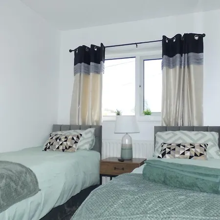 Prázdninový dům 2bdr House 4 Beds & Sofa With 3 Tvs Netflix Ps4 Free Parking Near Mcr Ao Arena