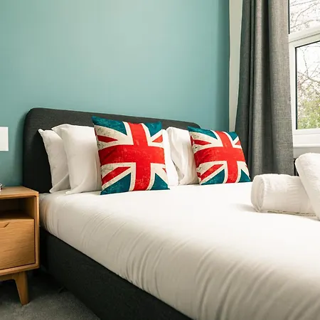 Arena House 3bd With Games Walk To Coop Eithad *