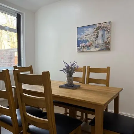 Ashfield Ii Co-living - Private Self-cater *