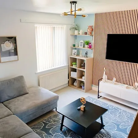Stylish 3-bedroom For Groups With Parking, Greater بيت للعطل