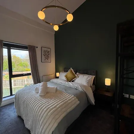 Winsick Residences Salford 3 Bed Up To 7 Guests بيت للعطل مانشستر