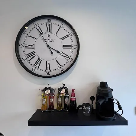 Winsick Residences Salford 3 Bed Up To 7 Guests *