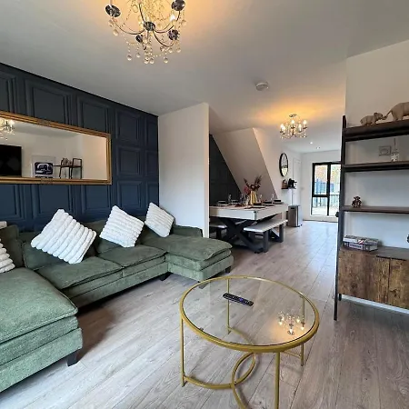 Winsick Residences Salford 3 Bed Up To 7 Guests بيت للعطل مانشستر
