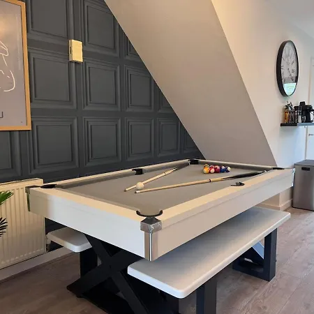 Winsick Residences Salford 3 Bed Up To 7 Guests بيت للعطل