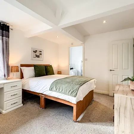 Luxury Entire | Near Centre