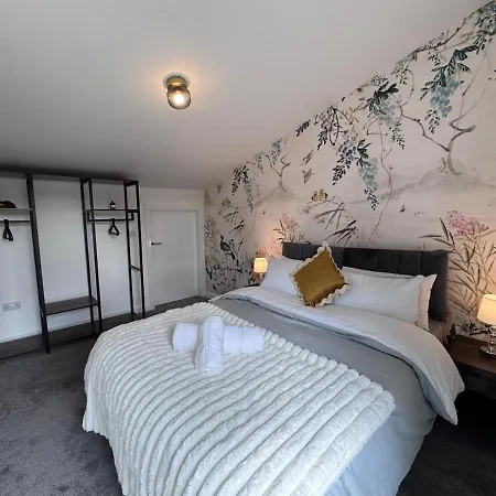 Winsick Residences Salford 3 Bed Up To 7 Guests بيت للعطل *