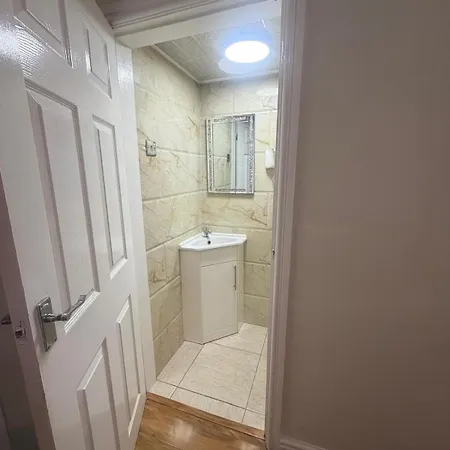 بيت للعطل Bright Home, Modern & Spacious