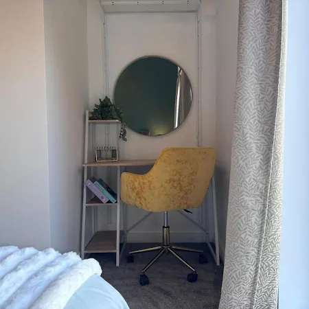 Winsick Residences Salford 3 Bed Up To 7 Guests بيت للعطل