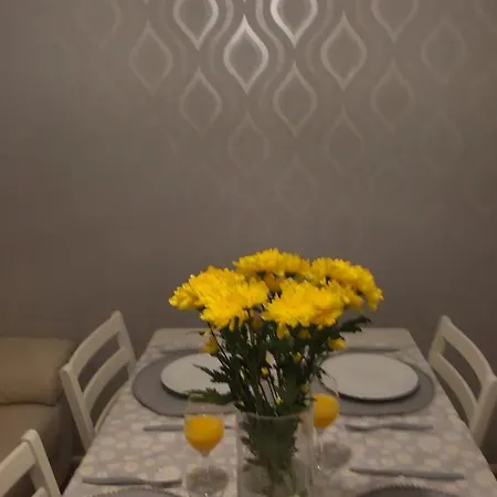 Casa Havilah - Contractor House Sleeps 4 Parking بيت للعطل *
