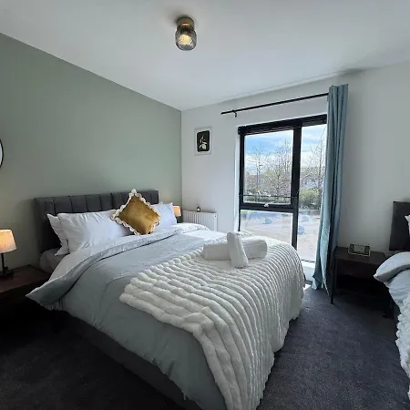 Winsick Residences Salford 3 Bed Up To 7 Guests بيت للعطل *