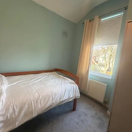 Bright Home, Modern & Spacious * مانشستر
