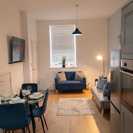 بيت للعطل Stylish 3-bed Home, Co-op Live & Etihad Garden, Free Parking And Modern Workplace مانشستر