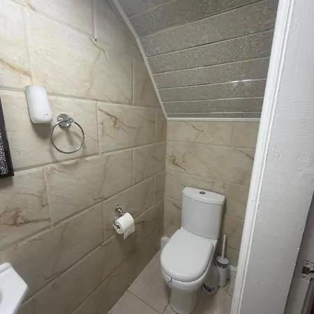 Bright Home, Modern & Spacious بيت للعطل مانشستر