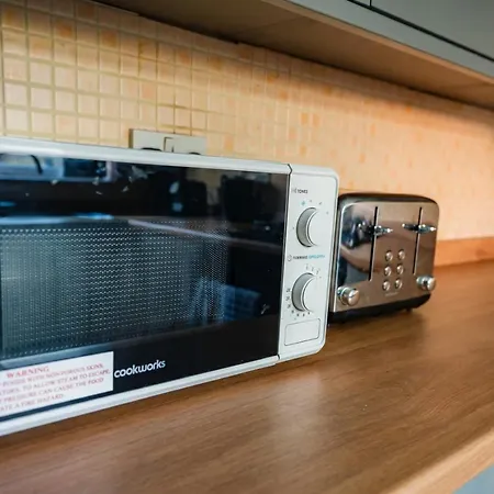Stylish 3-bedroom For Groups With Parking, Greater بيت للعطل مانشستر