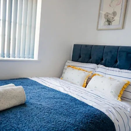 Stylish 3-bedroom For Groups With Parking, Greater بيت للعطل مانشستر