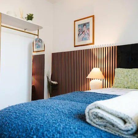 Stylish 3-bedroom For Groups With Parking, Greater