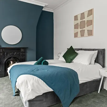 بيت للعطل Winsick Residences Fallowfield Up To 11 Guests