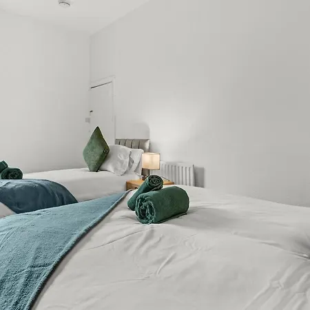 Winsick Residences Fallowfield Up To 11 Guests *