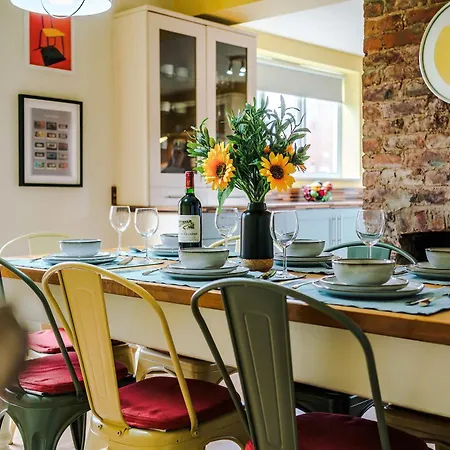 Stylish Retro Retreat By 53 Degrees In 4 Bed Prázdninový dům *