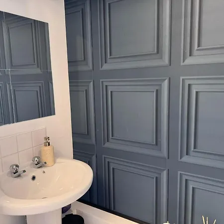 Winsick Residences Salford 3 Bed Up To 7 Guests بيت للعطل