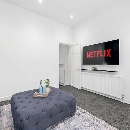 Stylish 2 Bed House In بيت للعطل