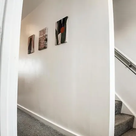 Stylish In Vibrant Salford, بيت للعطل مانشستر
