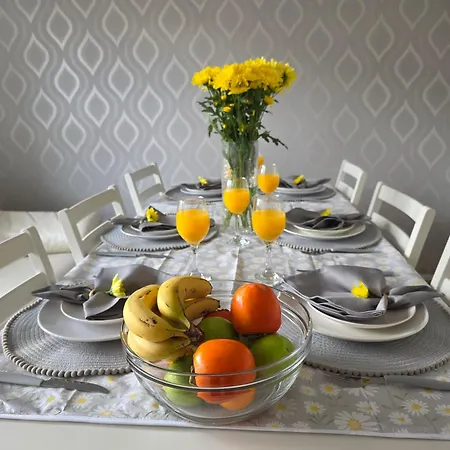 Casa Havilah - Contractor House Sleeps 4 Parking بيت للعطل *