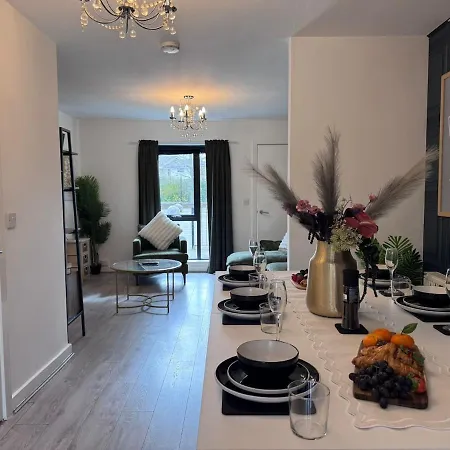 Winsick Residences Salford 3 Bed Up To 7 Guests بيت للعطل *