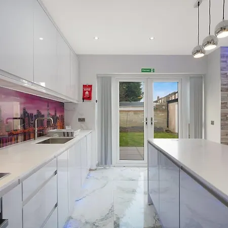 Σπίτι διακοπών Stylish With Free Parking And Easy Access Μάντσεστερ