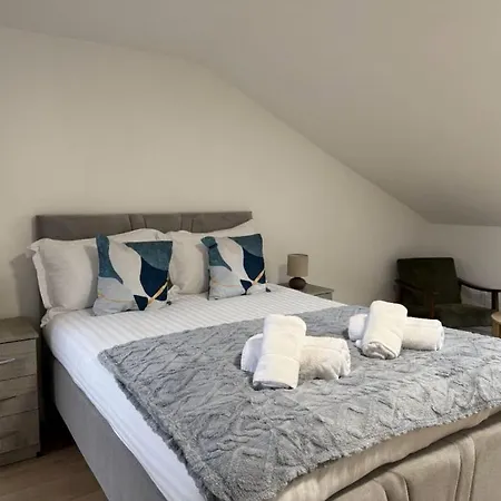 Ashfield Ii Co-living - Private Self-cater Penzion *