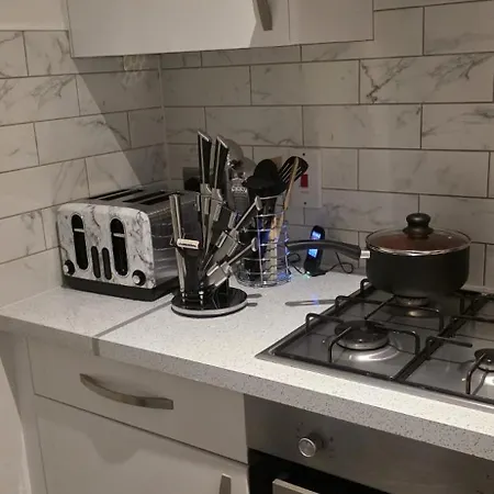 Casa Havilah - Contractor House Sleeps 4 Parking *