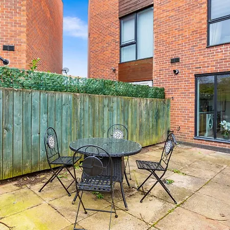 Winsick Residences Salford 3 Bed Up To 7 Guests * مانشستر