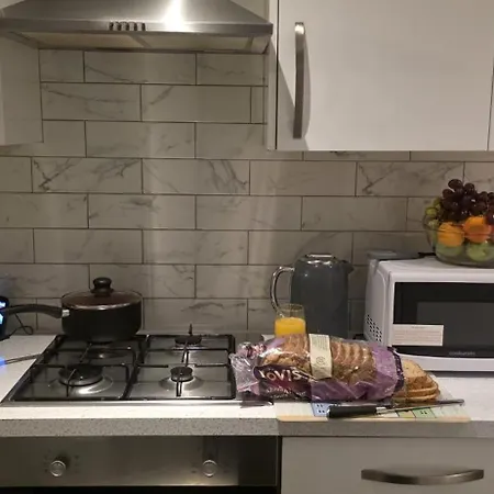 Casa Havilah - Contractor House Sleeps 4 Parking مانشستر