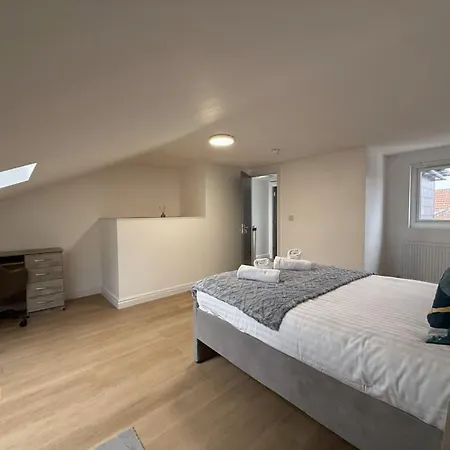 Ashfield Ii Co-living - Private Self-cater Πανσιόν *