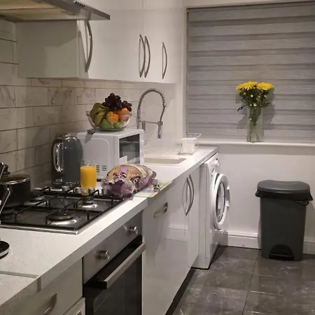 بيت للعطل Casa Havilah - Contractor House Sleeps 4 Parking