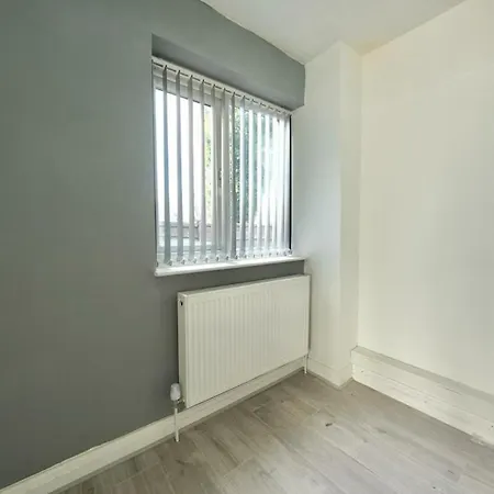 3 Bedroom In Manchester