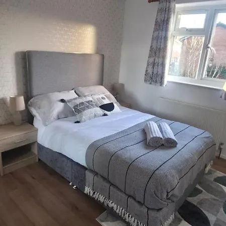 Casa Havilah - Contractor House Sleeps 4 Parking *