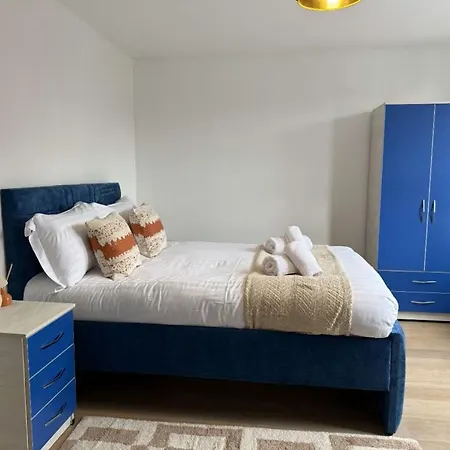 Ashfield Ii Co-living - Private Self-cater *