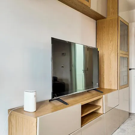 بيت للعطل Stylish In Vibrant Salford,