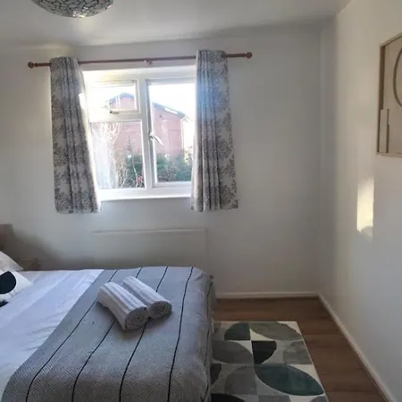 Casa Havilah - Contractor House Sleeps 4 Parking