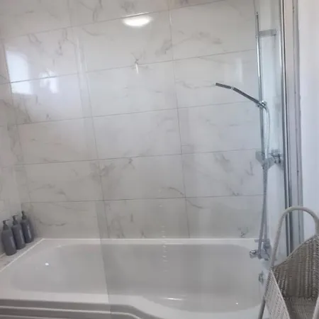 Casa Havilah - Contractor House Sleeps 4 Parking *