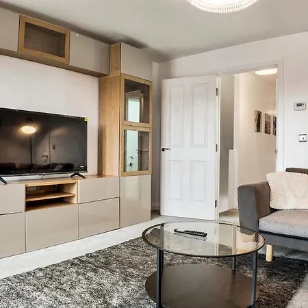 Stylish In Vibrant Salford,