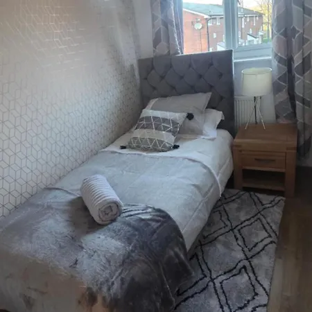 بيت للعطل Casa Havilah - Contractor House Sleeps 4 Parking