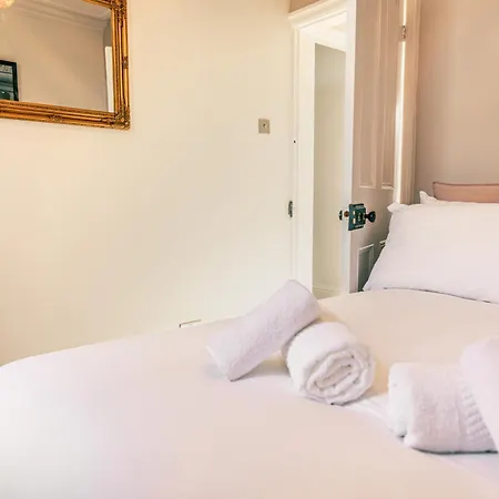 Arena House 3bd With Games Walk To Coop Eithad *