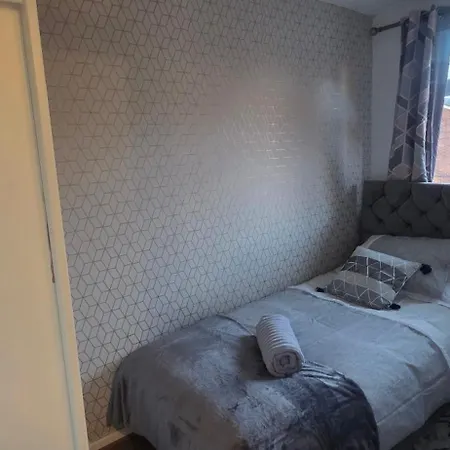 Casa Havilah - Contractor House Sleeps 4 Parking