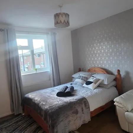 Casa Havilah - Contractor House Sleeps 4 Parking * مانشستر