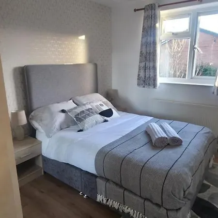 Casa Havilah - Contractor House Sleeps 4 Parking