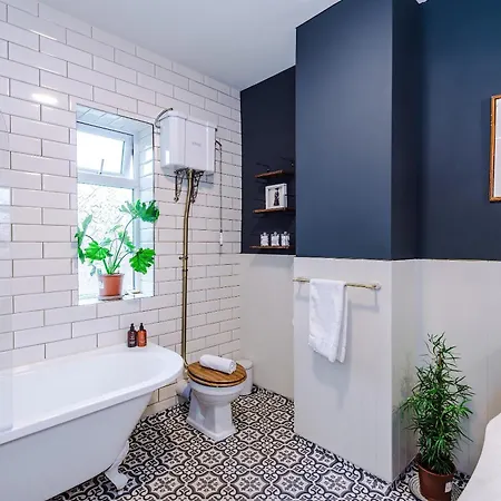 Stylish Retro Retreat By 53 Degrees In 4 Bed Prázdninový dům