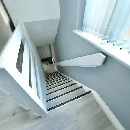 3 Bedroom In بيت للعطل