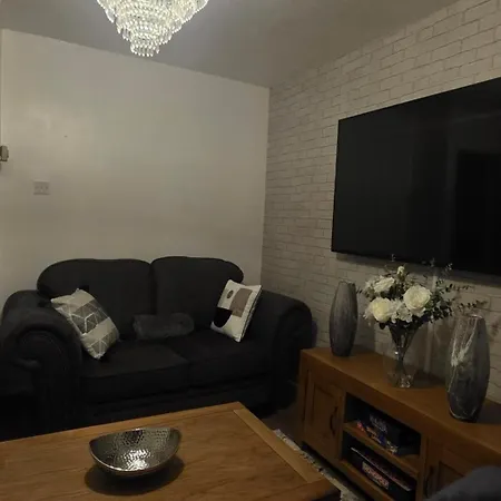 Casa Havilah - Contractor House Sleeps 4 Parking بيت للعطل *